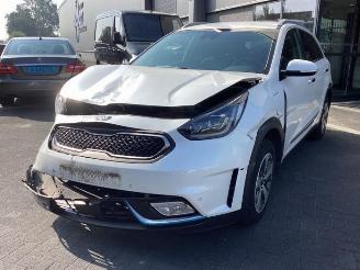 Salvage car Kia Niro Niro I (DE), SUV, 2016 / 2022 1.6 GDI PHEV 2017/10