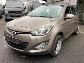 Dezmembrări autoturisme Hyundai I-20 i20, Hatchback, 2008 / 2015 1.2i 16V 2013/4