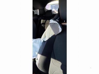 Toyota C-HR C-HR (X2,H2), SUV, 2023 2.0 16V Hybrid 200 picture 27