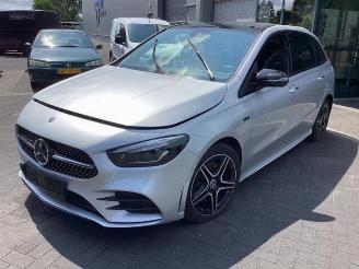 demontáž osobní automobily Mercedes B-klasse B (W247), Hatchback, 2018 / 2026 1.3 B-250 e Turbo 16V 2021/3