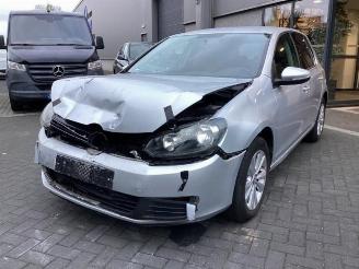 Coche siniestrado Volkswagen Golf Golf VI (5K1), Hatchback, 2008 / 2013 1.2 TSI BlueMotion 2012/1
