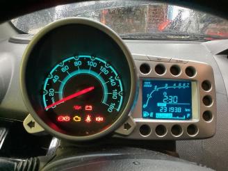 Chevrolet Spark Spark (M300), Hatchback, 2010 1.0 16V picture 11