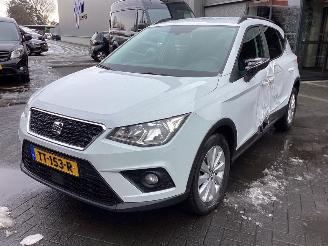 Coche accidentado Seat Arona 1.0 TSI Style Business Intense 2018/11