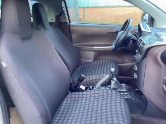 Toyota iQ iQ, Hatchback 3-drs, 2009 / 2015 1.0 12V VVT-i picture 10