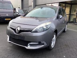 Auto da rottamare Renault Grand-scenic Grand Scenic III (JZ), MPV, 2009 / 2016 1.2 16V TCe 115 2012/12