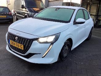 krockskadad bil auto Peugeot 208 1.2 PureTech Bleu 2021/1