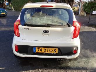 Kia Picanto  picture 6