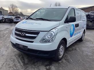 Salvage car Hyundai H-300 H-300, Van, 2008 2.5 CRDi 2010/8