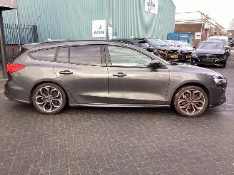 Ford Focus 1.0 Ecoboost ST Line Business picture 4