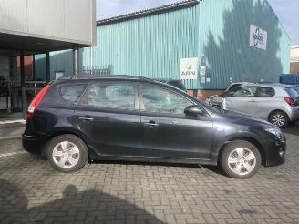 Hyundai I-30 i30 Crosswagon (WWH), Combi, 2007 / 2012 1.4 CVVT 16V picture 4