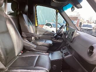 Mercedes Sprinter 319 V6Ambulance picture 18
