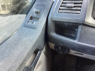 Volkswagen Transporter 2.0 TDi picture 11