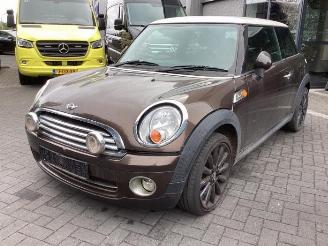 Salvage car Mini Cooper Mini (R56), Hatchback, 2006 / 2013 1.6 16V Cooper 2009/10