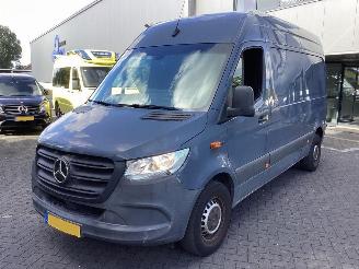 krockskadad bil auto Mercedes Sprinter E Sprinter 2021/7