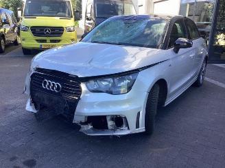 Démontage voiture Audi A1 A1 Sportback (8XA/8XF), Hatchback 5-drs, 2011 / 2018 1.2 TFSI 2013/5