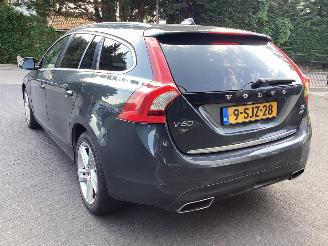 Volvo V-60 2.4 Plug in Hybrid picture 7