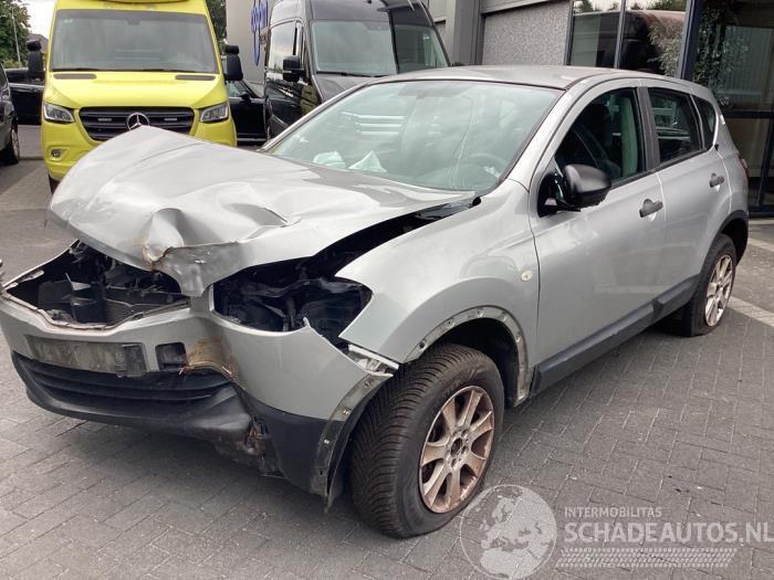 Nissan Qashqai Qashqai (J10), SUV, 2007 / 2014 1.6 16V