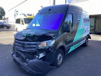 uszkodzony samochody osobowe Mercedes Sprinter 211 CDI L2H2 2018/7