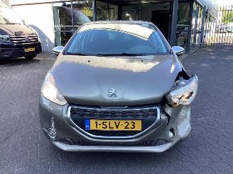 Peugeot 208 1.2 VTi Urban Soul picture 2
