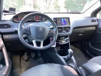 Peugeot 208 1.2 VTi Urban Soul picture 9