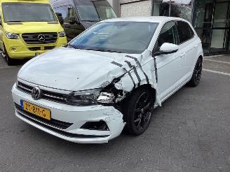 Vaurioauto  passenger cars Volkswagen Polo  2019/8