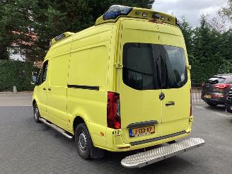 Mercedes Sprinter 319 CDI Ambulance picture 5