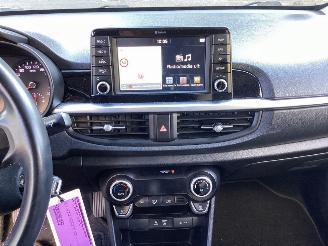 Kia Picanto 1.0 CVVT Design Edition picture 12