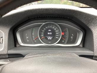 Volvo V-60 2.0 D4 picture 15