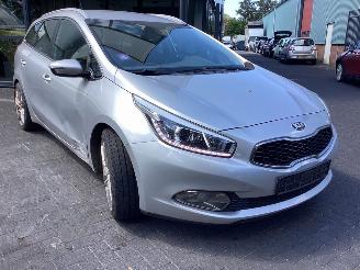 Kia Ceed 16 GDI picture 3