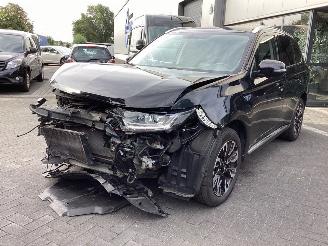  Mitsubishi Outlander 2.0I PHEV 2015/9