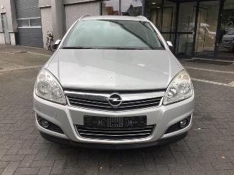 Opel Astra Astra H SW (L35), Combi, 2004 / 2010 1.6 16V Twinport picture 2
