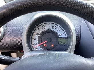 Toyota Aygo Aygo (B10), Hatchback, 2005 / 2014 1.0 12V VVT-i picture 11