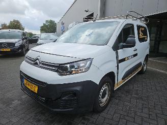 Damaged car Citroën Berlingo 1.6 BleuHDI 2020/3