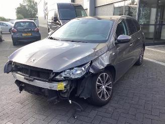 Uttjänta bilar auto Peugeot 308 308 SW (L4/L9/LC/LJ/LR), Combi 5-drs, 2014 / 2021 1.2 12V e-THP PureTech 130 2015/7