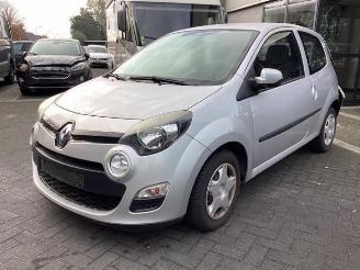 Uttjänta bilar auto Renault Twingo Twingo II (CN), Hatchback 3-drs, 2007 / 2014 1.2 16V 2013/6