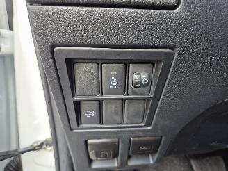 Toyota Hilux 2.4 D-4D Double Cab Professional picture 21