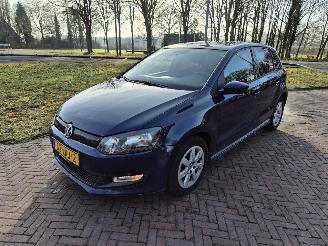 Schadeauto Volkswagen Polo 1.2 TDI Bleumotion 2010/6