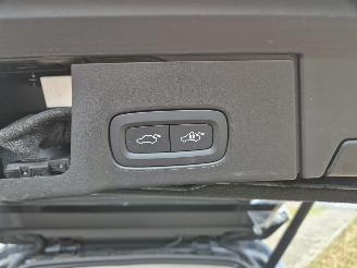 Volvo V-90 2.0 B4 Inscription picture 10