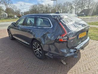 Volvo V-90 2.0 B4 Inscription picture 4