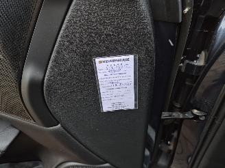 Volvo V-90 2.0 B4 Inscription picture 14