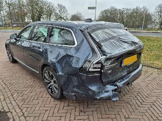 Volvo V-90 2.0 B4 Inscription picture 4