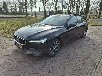 Schadeauto Volvo V-60 2.0 B3 Momentum SCHADEVRIJ!! 2022/1