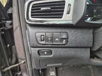 Kia Niro 1.6 GDi Hybrid Bussines line picture 18