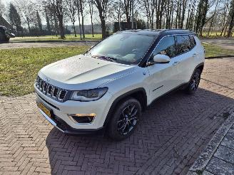 krockskadad bil auto Jeep Compass 1.4 MultiAir Limited 4x4 2017/8