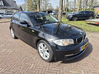 Unfallwagen BMW 1-serie 118 I Business 2009/1