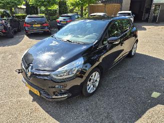 Coche accidentado Renault Clio 0.9 TCe Limited 2018/10