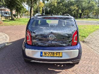Volkswagen Up! 1.0 MPI CROSS UP picture 5