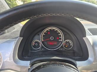 Volkswagen Up! 1.0 MPI CROSS UP picture 12