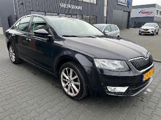 Auto incidentate Skoda Octavia 1.2 TSI Greentech Ambition Businessline 2013/3