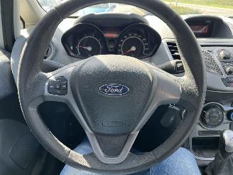 krockskadad bil auto Ford Fiesta 1.2 Limited  Airco 5 Deurs 2010/10